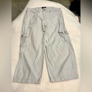 Sonoma Women’s Cargo Capri Pants